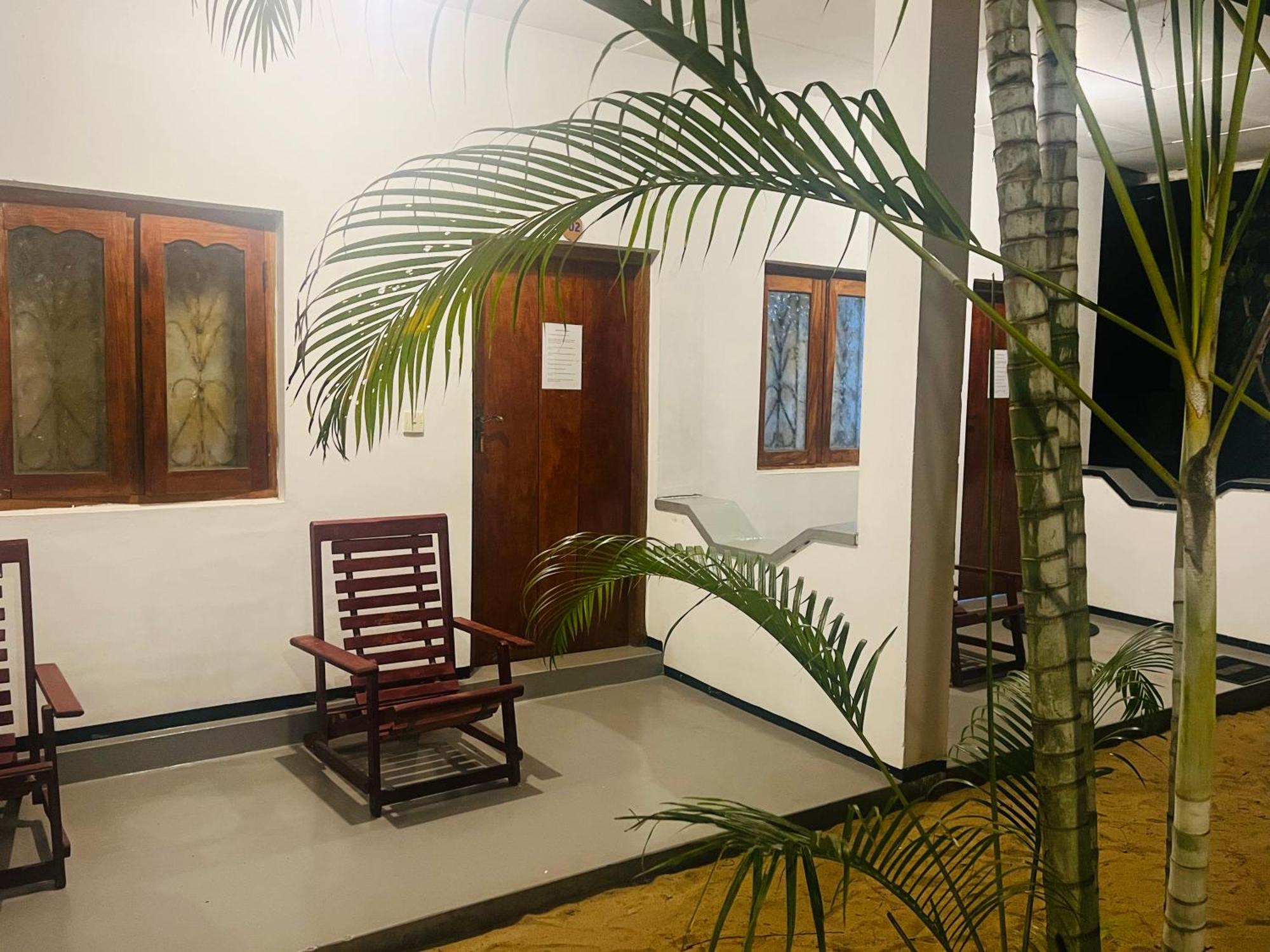 Moxy Bay Arugambay Hotel Arugam Bay Exterior photo